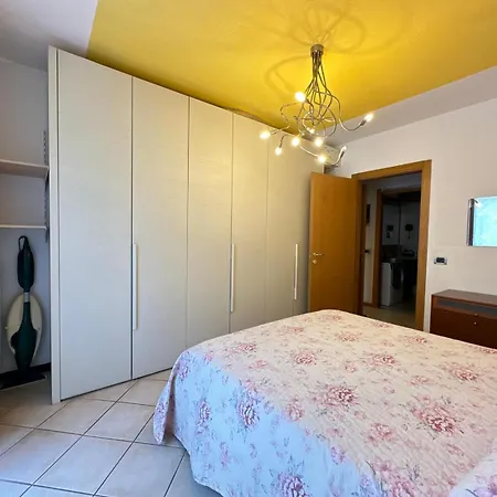 Holiday-home-desenzano * Desenzano del Garda