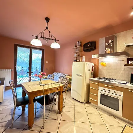 Holiday-home-desenzano Apartment Desenzano del Garda
